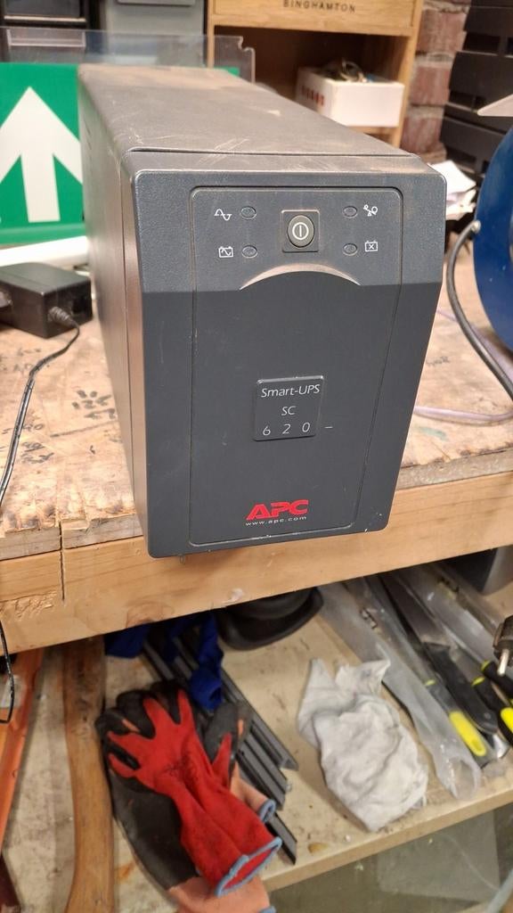 APC Smart-UPS SC 620 UPS - Betrouwbare Noodstroomvoeding, Ophalen of Verzenden, Gebruikt