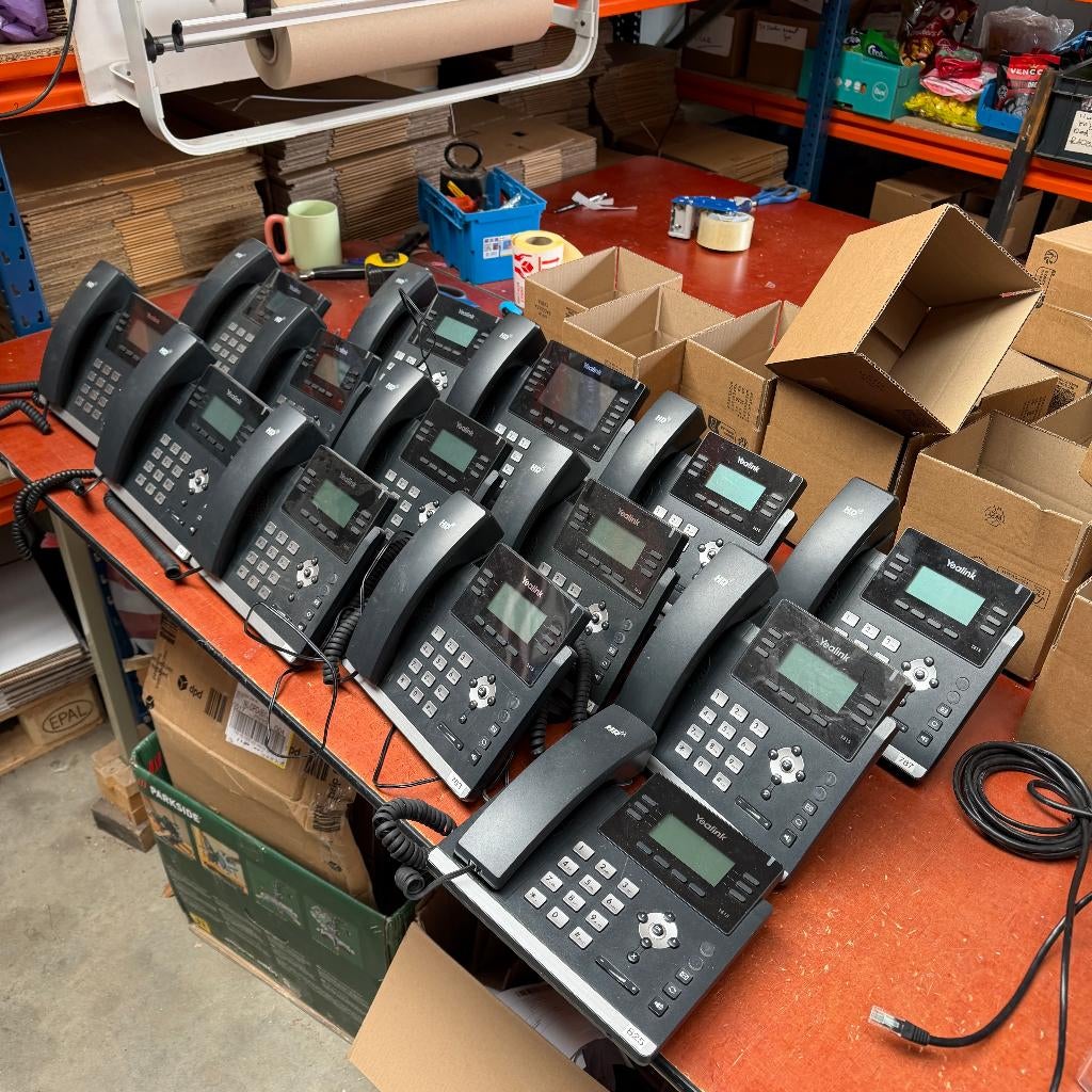 PARTIJ 14x Yealink VoiP Telefoons T41S, T46S Set Handset, 1 handset, Yealink, Yealink, Ophalen of Verzenden