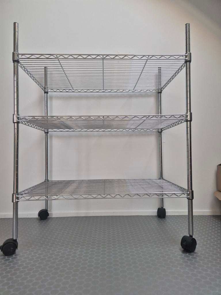 Stalen rek op wielen, Ophalen of Verzenden