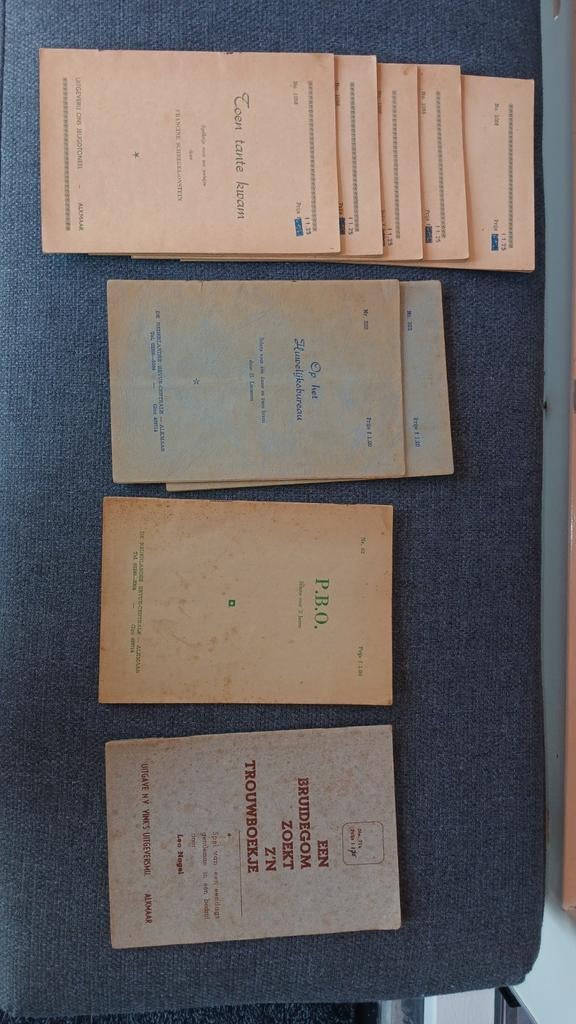 4x toneelschetsen v d Ned. Revue centrale Alkmaar, Ophalen of Verzenden, Gelezen