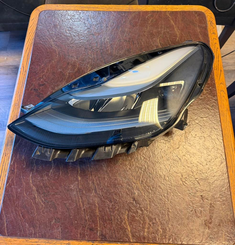 Tesla model 3 koplamp links, Ophalen of Verzenden