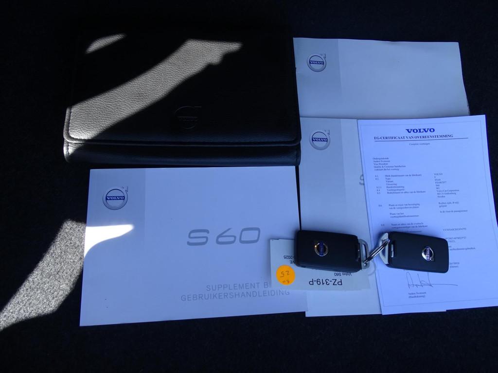Volvo S60 2.0 D4 Polar+ Dynamic - STUUR / STOEL VERWARMING -, Auto's, USB, 1969 cc, S60, 23 km/l
