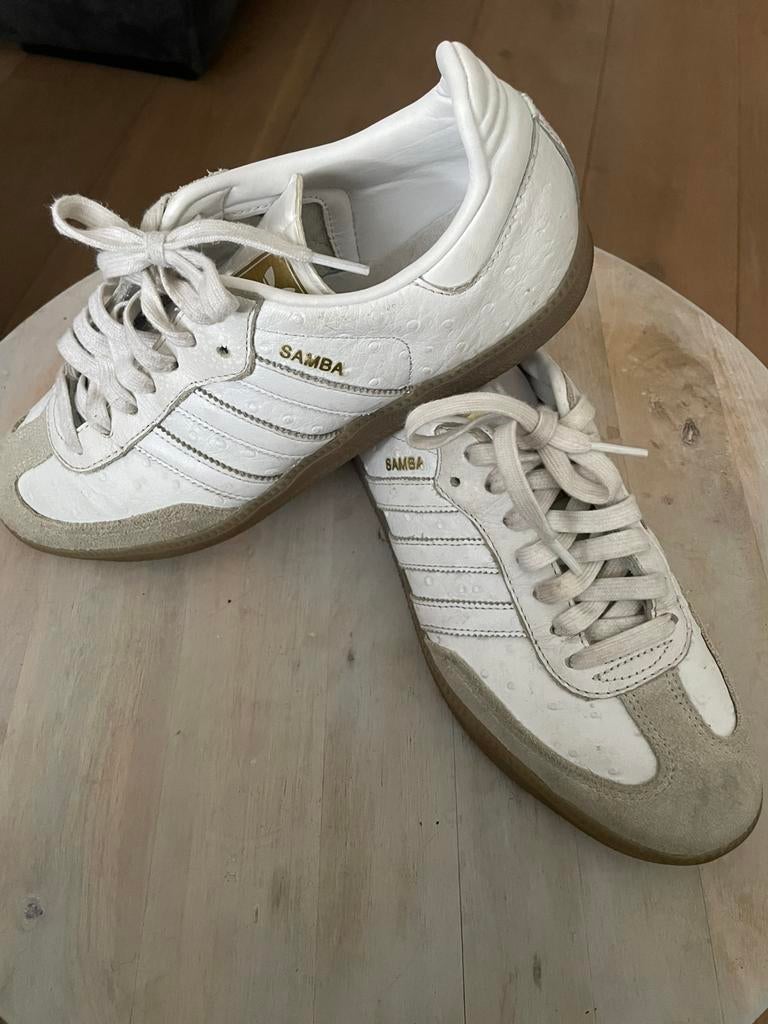 Adidas Samba zeer goede staat. Mt 7.5 is 41 1/3 €50, Ophalen of Verzenden, Zo goed als nieuw, Wit, Sneakers of Gympen