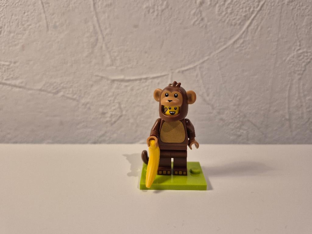 Lego Collectible Minifigure Series 28 Monkey Costume Fan, Ophalen of Verzenden, Zo goed als nieuw, Complete set, Lego