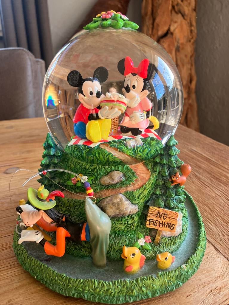 Zeldzame Disney Sneeuwbol muziekdoos, Ophalen, Mickey Mouse, Gebruikt, Beeldje of Figuurtje