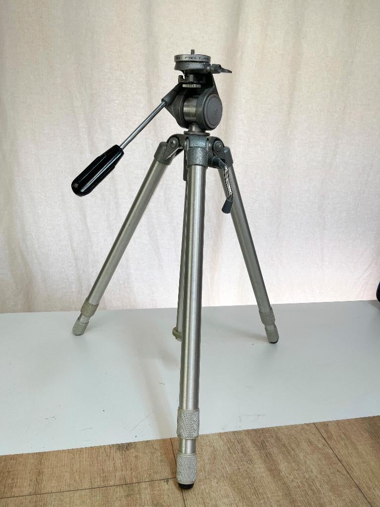 Slik Master Classic 3-Section telescoop statief, Audio, Tv en Foto, Fotografie | Statieven en Balhoofden, N, Minder dan 150 cm