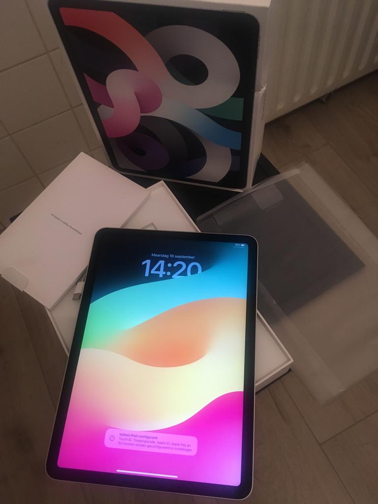 Gezocht Robert Jan die partijen Ipads aanbied!!, Computers en Software, Apple iPads, Ophalen of Verzenden, Zo goed als nieuw