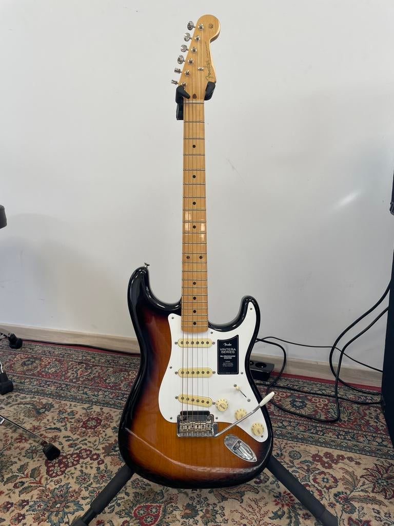 Fender stratocaster vintera modified 50’s, Ophalen, Zo goed als nieuw, Solid body, Fender