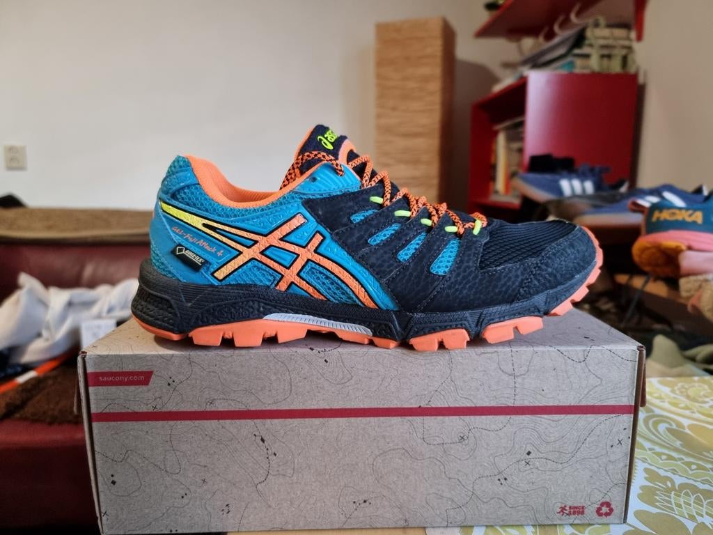 Asics GoreTex Waterdicht Trailrunning Trekking schoenen 43.5, Kleding | Heren, Schoenen, Overige kleuren, Verzenden, Zo goed als nieuw