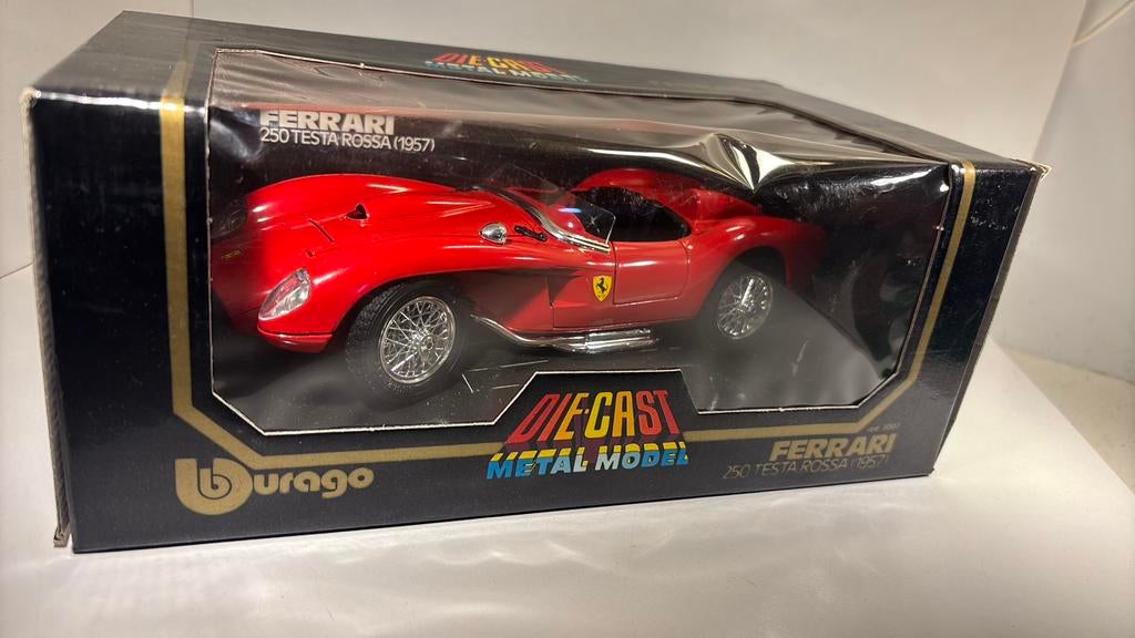 Ferrari 250 testa rossa Bburago 1.18