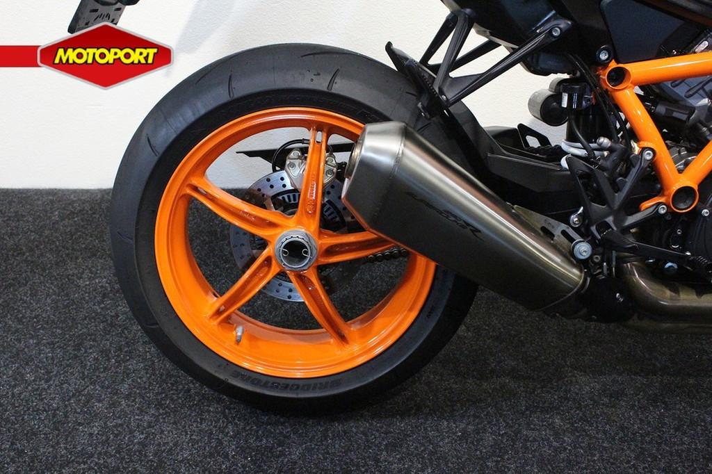 KTM 1290 SUPER DUKE R, Bedrijf, Naked bike