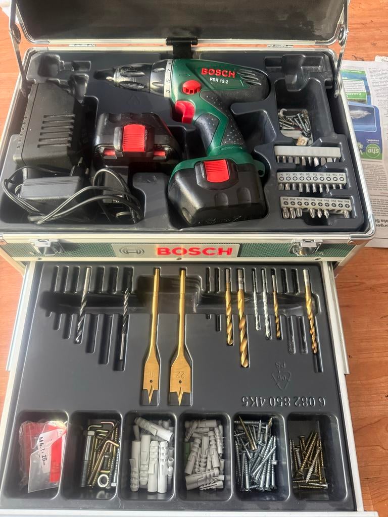 Bosch PSR 12-2 Boor-/Schroefmachine Set met Accessoires, Gebruikt, Variabele snelheid, Ophalen of Verzenden, Boor- en Schroefmachine
