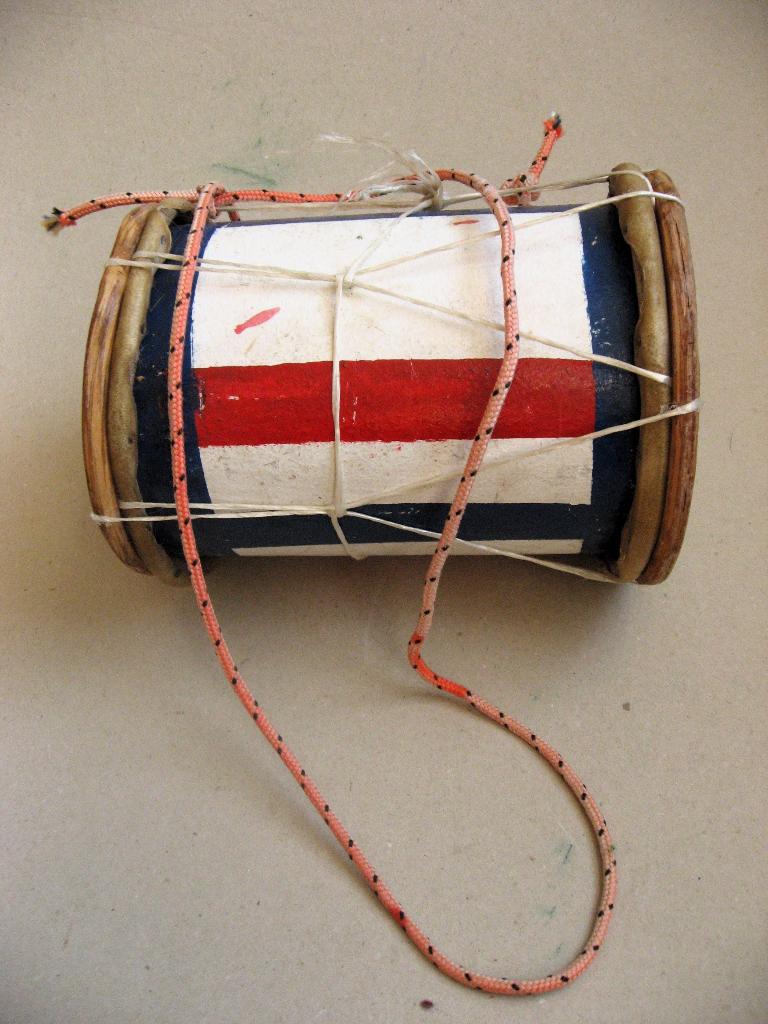 Handgemaakte tweezijdige trommel, Ophalen of Verzenden, Gebruikt, Trommel