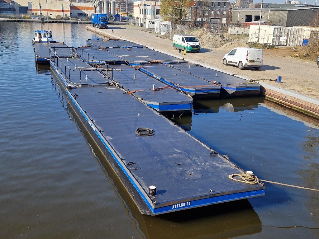 Terrasboot, ponton, dekschuit of vrachtduwbak huren, Ophalen, Nieuw, Benzine, Ponton