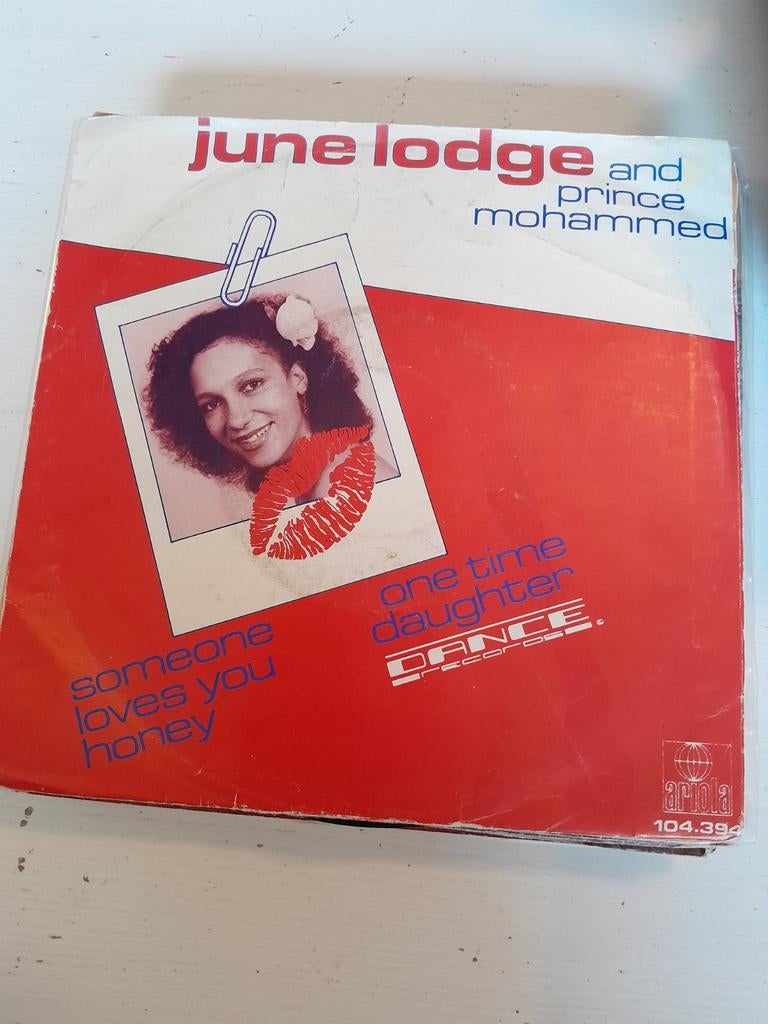 June lodge 7inch someone loves you honey, Ophalen of Verzenden, Zo goed als nieuw, Pop