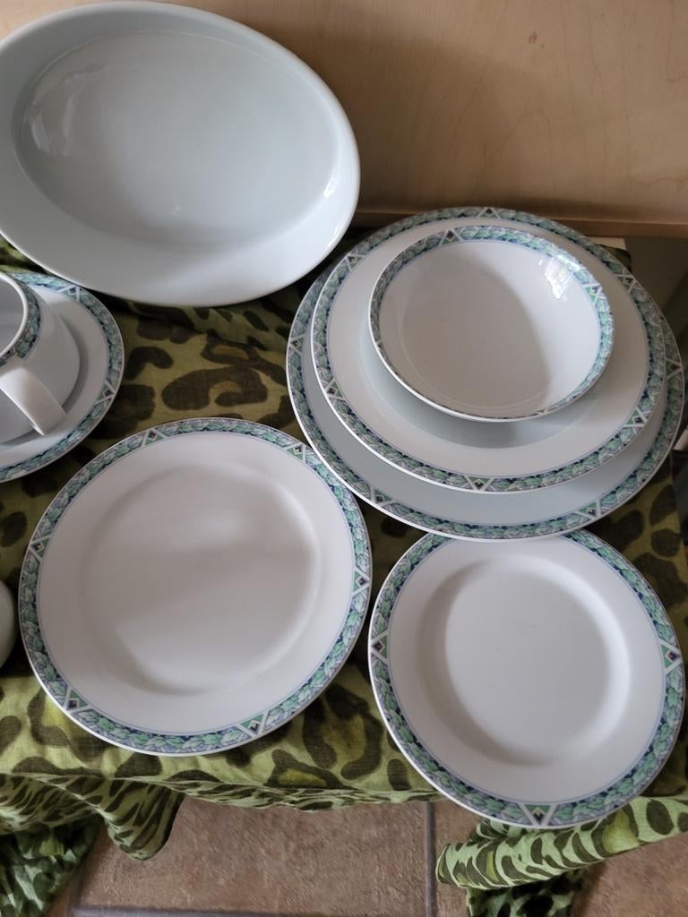 Alzberg  servies, Ophalen of Verzenden, Overige stijlen, Bord(en)