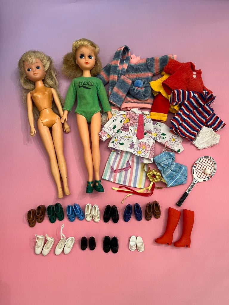 Lot vintage Fleur poppen kleding en schoentjes, Verzamelen, Ophalen of Verzenden, Gebruikt, Pop