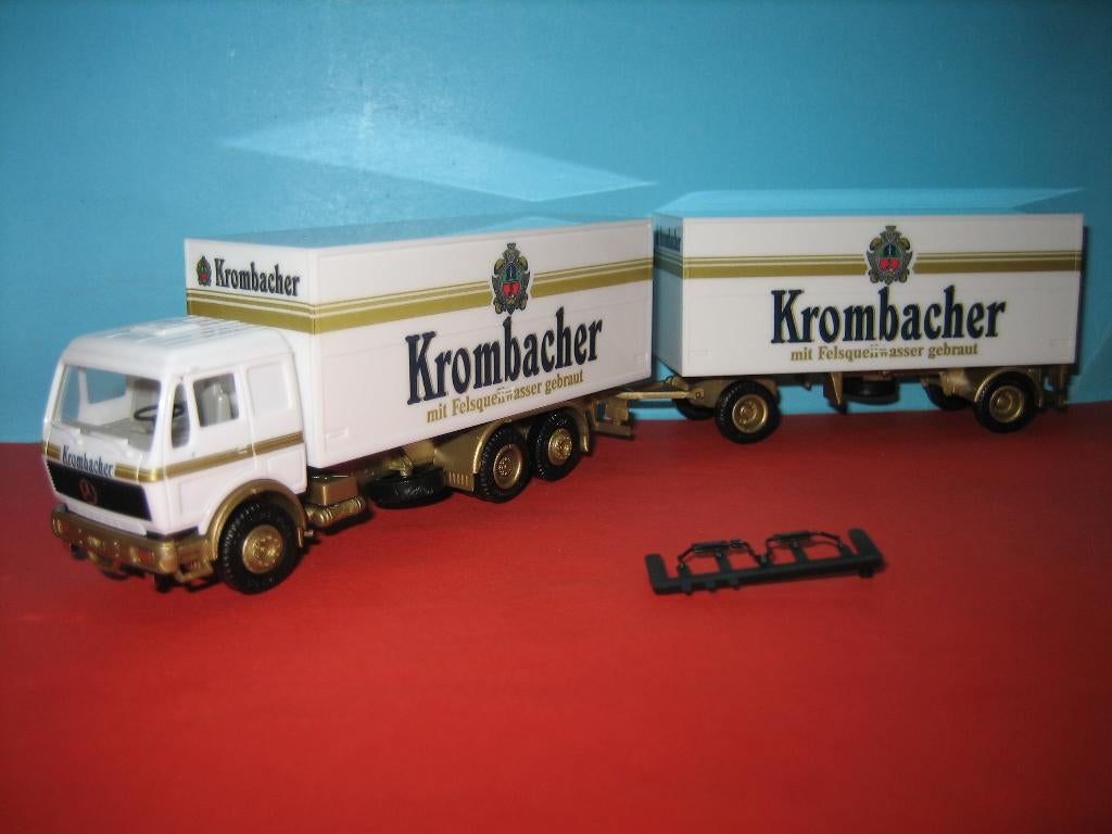 Krombacher-Bier  MERCEDES  combi  Herpa, Ophalen of Verzenden, Zo goed als nieuw, Bus of Vrachtwagen, Herpa