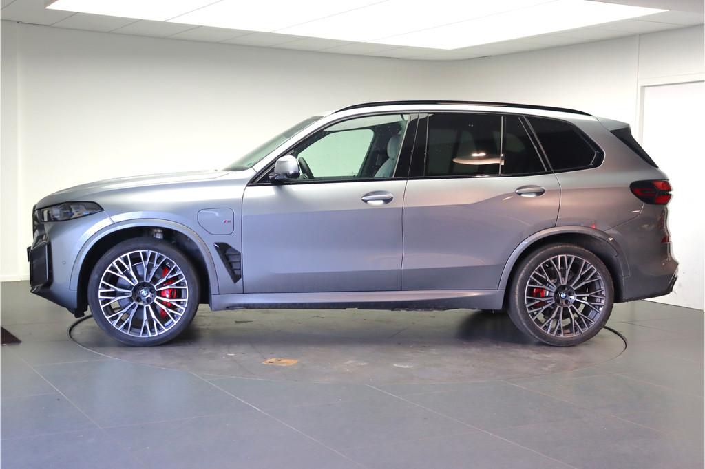 BMW X5 xDrive50e High Executive M Sport Automaat / Trekhaak, Gebruikt, X5, 2395 kg, Met garantie (alle)