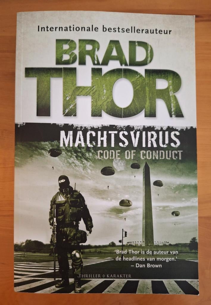 Brad Thor - Machtsvirus, Boeken, Thrillers, Ophalen of Verzenden, Zo goed als nieuw