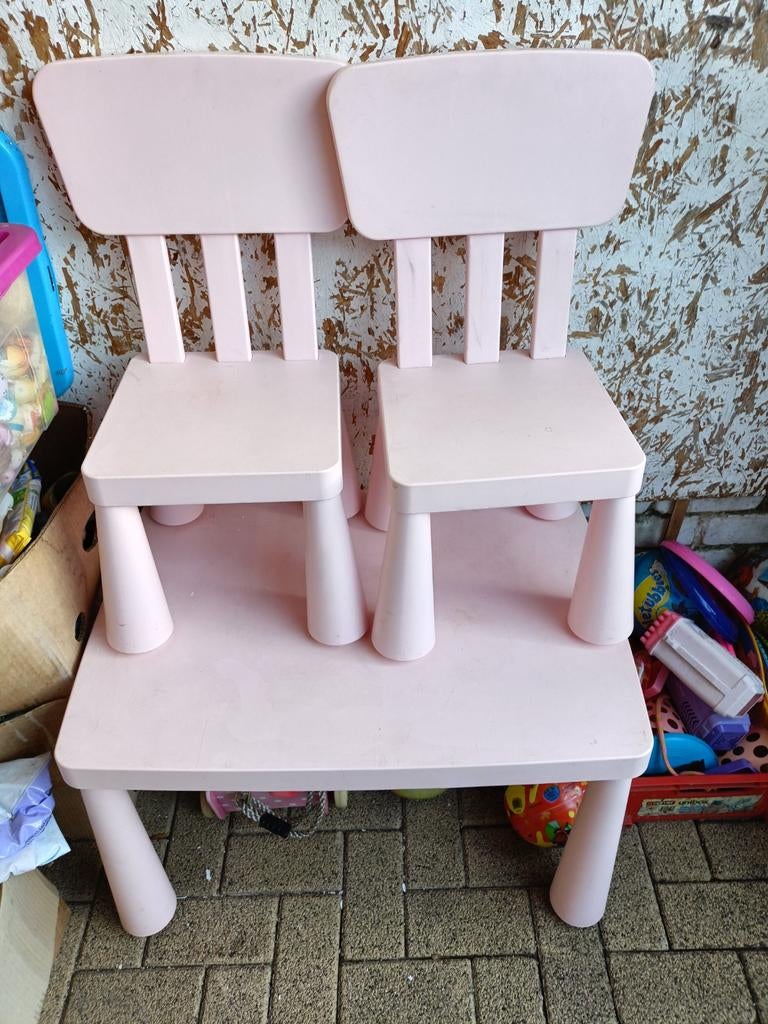 Kindertafel met 2 stoeltjes, Kinderen en Baby's, Kinderkamer | Tafels en Stoelen, Ophalen, Tafel(s) en Stoel(en)