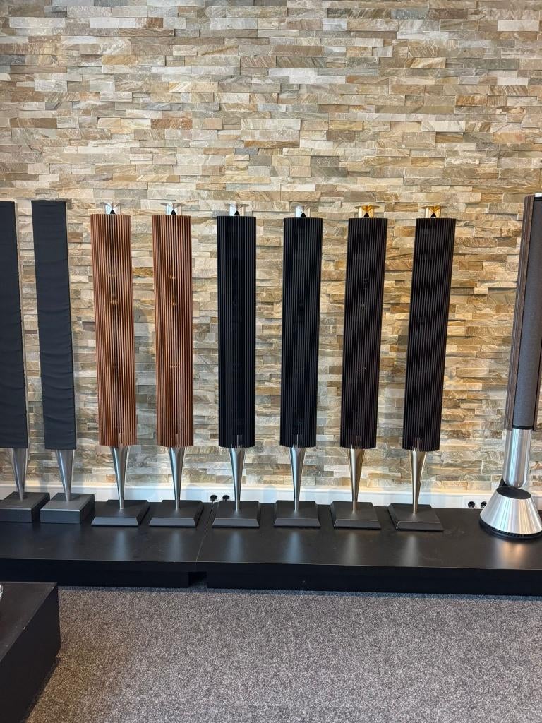 Beolab 18 luidsprekers | diverse sets | B&O Bang en Olufsen, Info@bang-olufsen.dk, Zo goed als nieuw, 120 watt of meer, Bang & Olufsen Alle 1 / DK-7600 Struer / Denmark