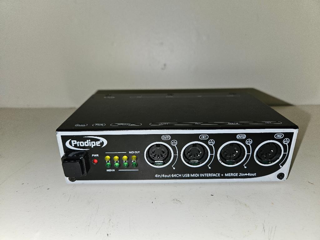 Prodipe 4in/4out USB midi Interface, Muziek en Instrumenten, Midi-apparatuur, Ophalen of Verzenden, Gebruikt