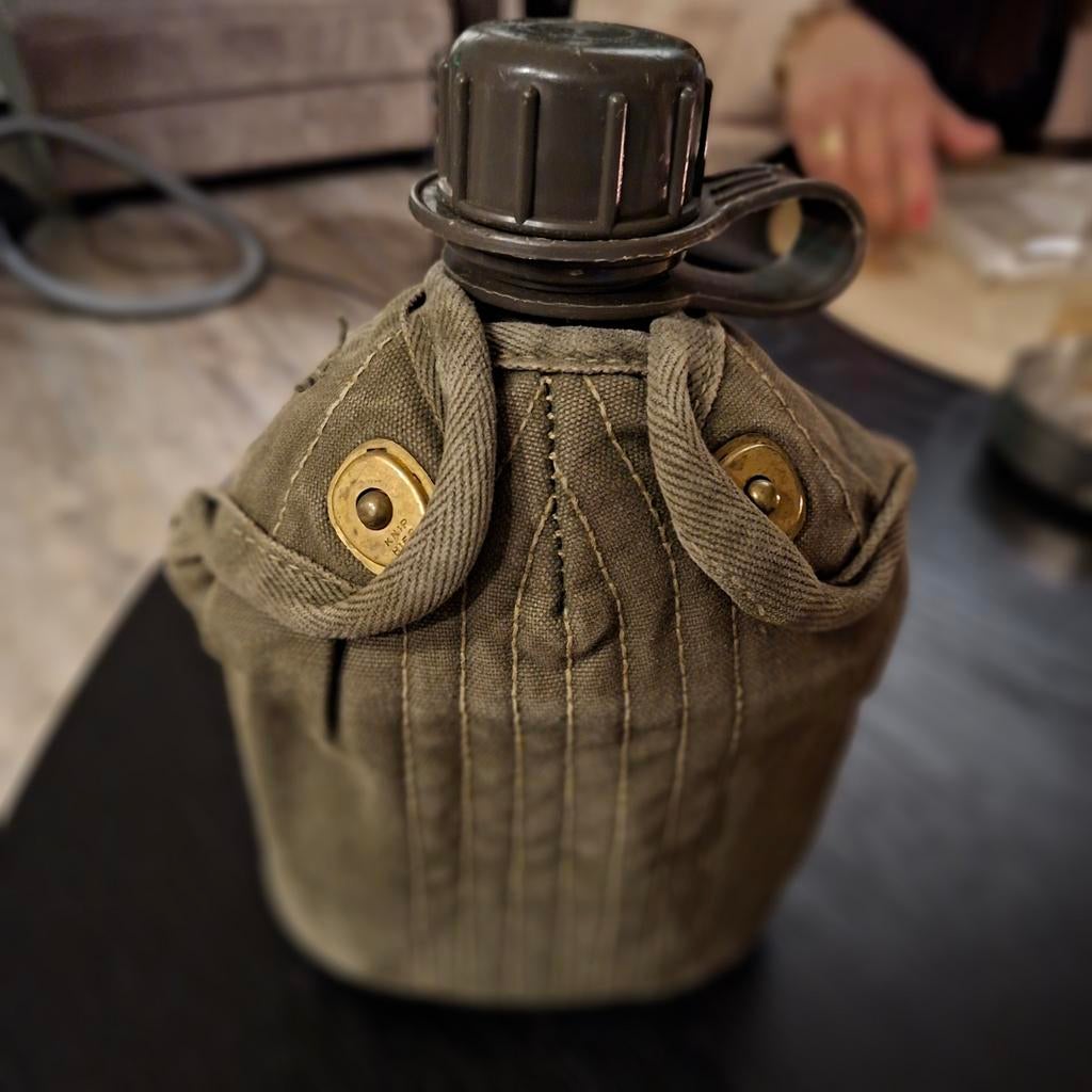 Militaire veldfles met hoes - Vintage, Ophalen of Verzenden