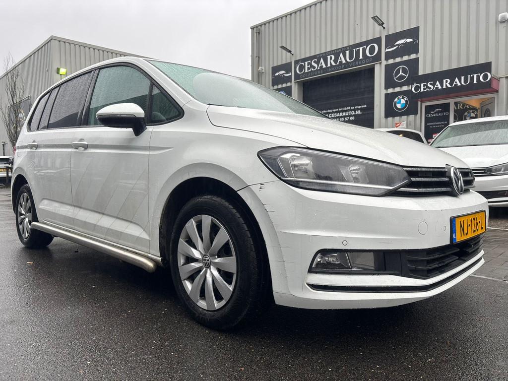 Volkswagen Touran 2.0 TDI SCR AUTOMAAT / DEALER ONDERHOUDEN, Auto's, Stof, 4 cilinders, 150 pk, Wit