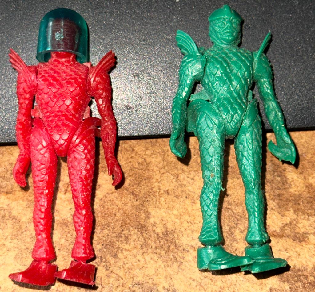 vtg Kinder Surprise "Steckfiguren" "Spaceman" of "Aquanauti", Ophalen, Gebruikt