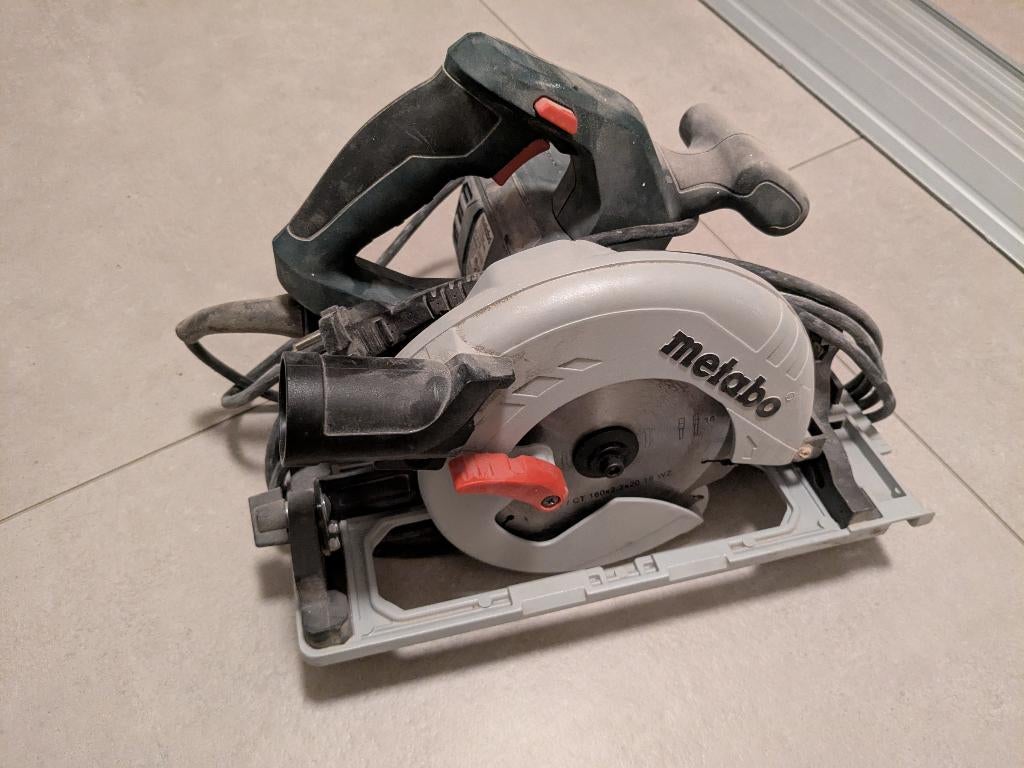 Metabo KS 55 FS met geleiderail, Gebruikt, Cirkelzaag, Ophalen of Verzenden, 30 tot 70 mm