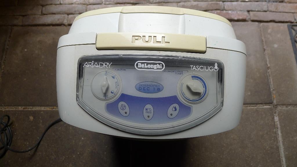 DiLongi Luchtontvochter, Ophalen of Verzenden, Zo goed als nieuw, Luchtreiniger