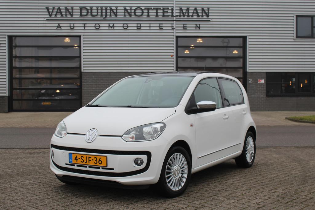 Volkswagen up! 1.0 High Up! / Panoramadak / Leer / Automaat, Euro 5, Gebruikt, Met garantie (alle), 4 stoelen
