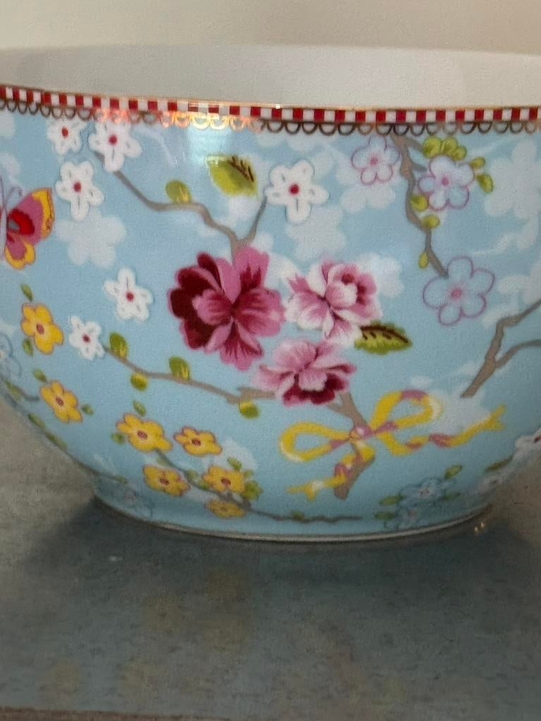 Pip Studio servies sla kom 18 cm Chinese Rose, Overige typen, Ophalen of Verzenden, Zo goed als nieuw, Overige stijlen