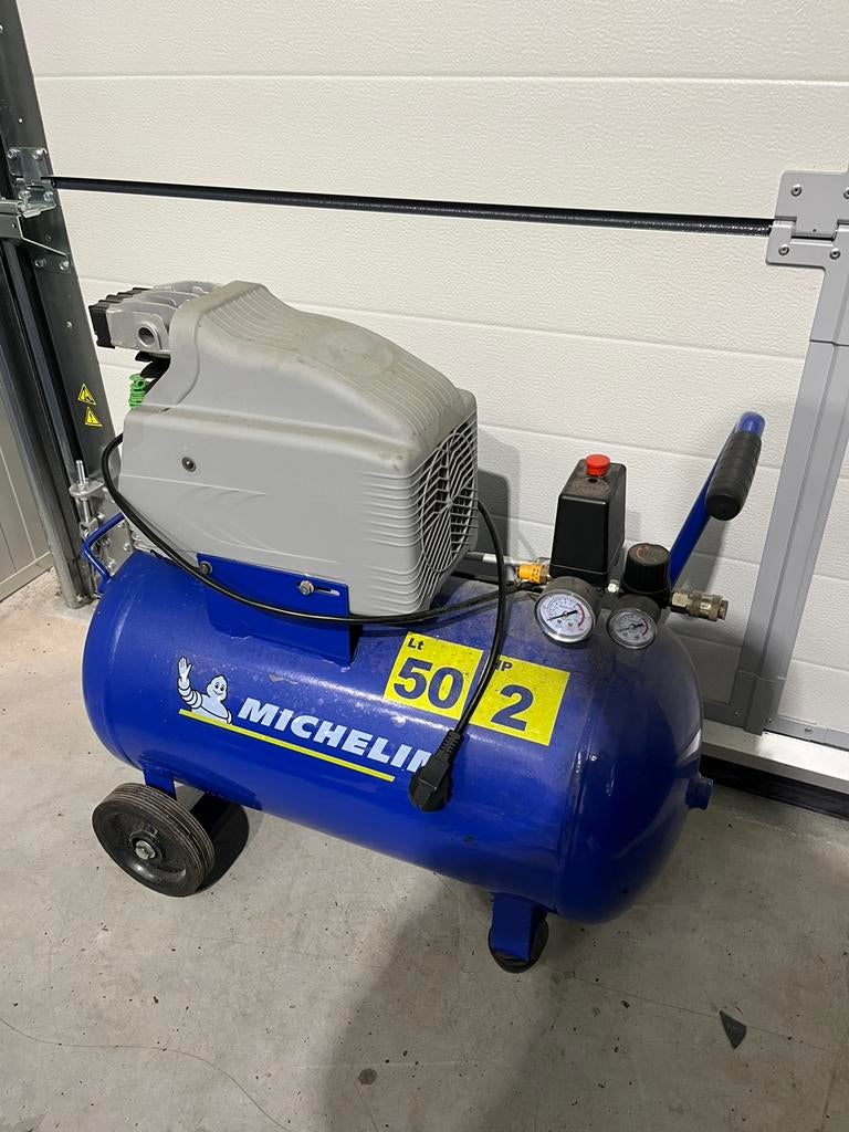 Michelin Compressor Als Nieuw, Doe-het-zelf en Verbouw, Compressors, Ophalen, 6 tot 10 bar, Zo goed als nieuw, Minder dan 200 liter/min