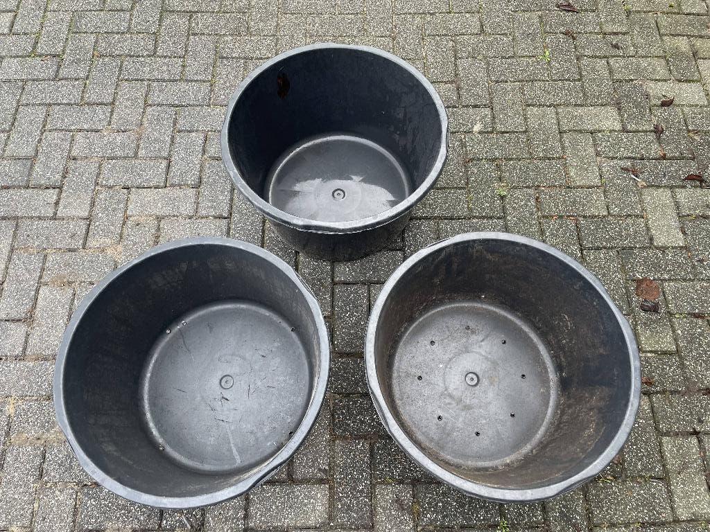 Drie grote kuipen, Ophalen, Gebruikt, Rond, Kunststof