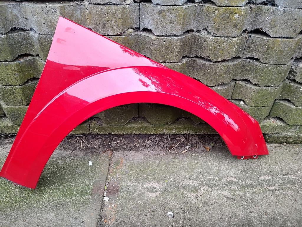 Rechter spatbord Audi TT 8S0.821.118 A, rood, gebruikt, Auto-onderdelen, Carrosserie en Plaatwerk, Ophalen of Verzenden, Voor