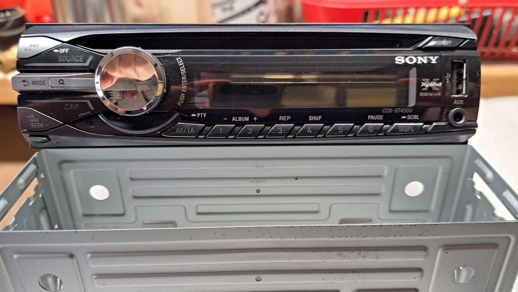 Sony Autoradio CDX-G7450UW, Ophalen