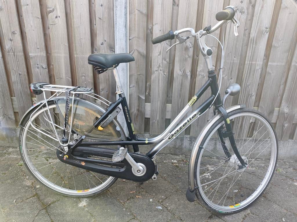 2 Gazelle damesfietsen. Opknappers., Fietsen en Brommers, Ophalen, Gebruikt, Gazelle