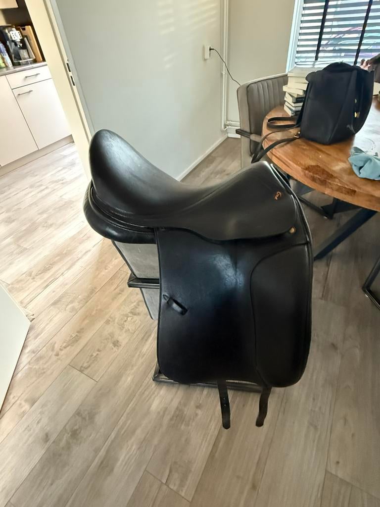 Prestige venus 17 inch, Ophalen of Verzenden, Dressuur