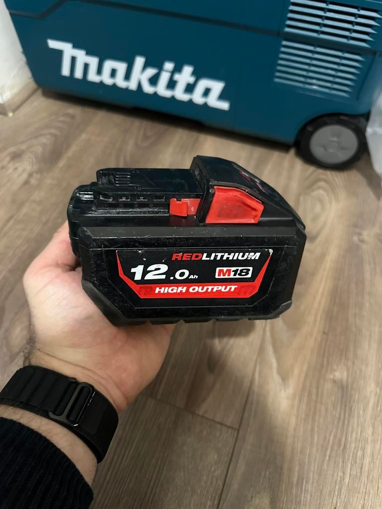 Milwaukee, Ophalen, Zo goed als nieuw