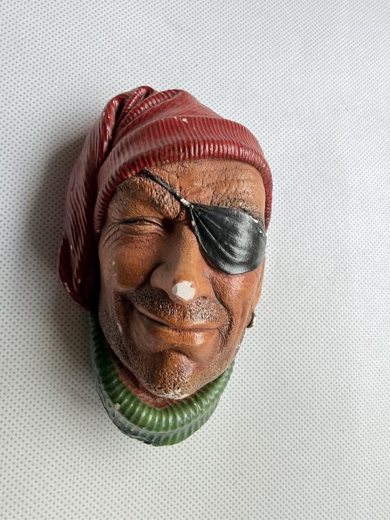 Bossons wand beeld piraat met ooglap, Verzamelen, Beelden en Beeldjes, Gebruikt, Mens, Ophalen of Verzenden