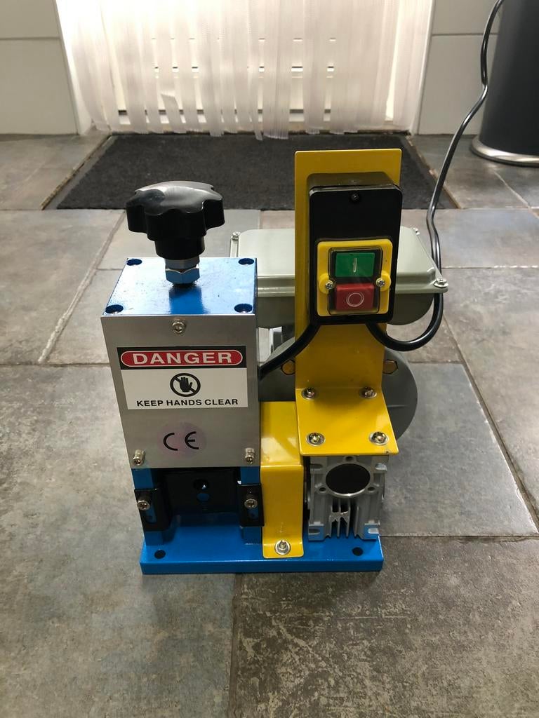 Kabelstripmachine Kabelstripper Pelmachine Draadstripmachine, Doe-het-zelf en Verbouw, Gereedschap | Overige machines, Nieuw, Ophalen of Verzenden