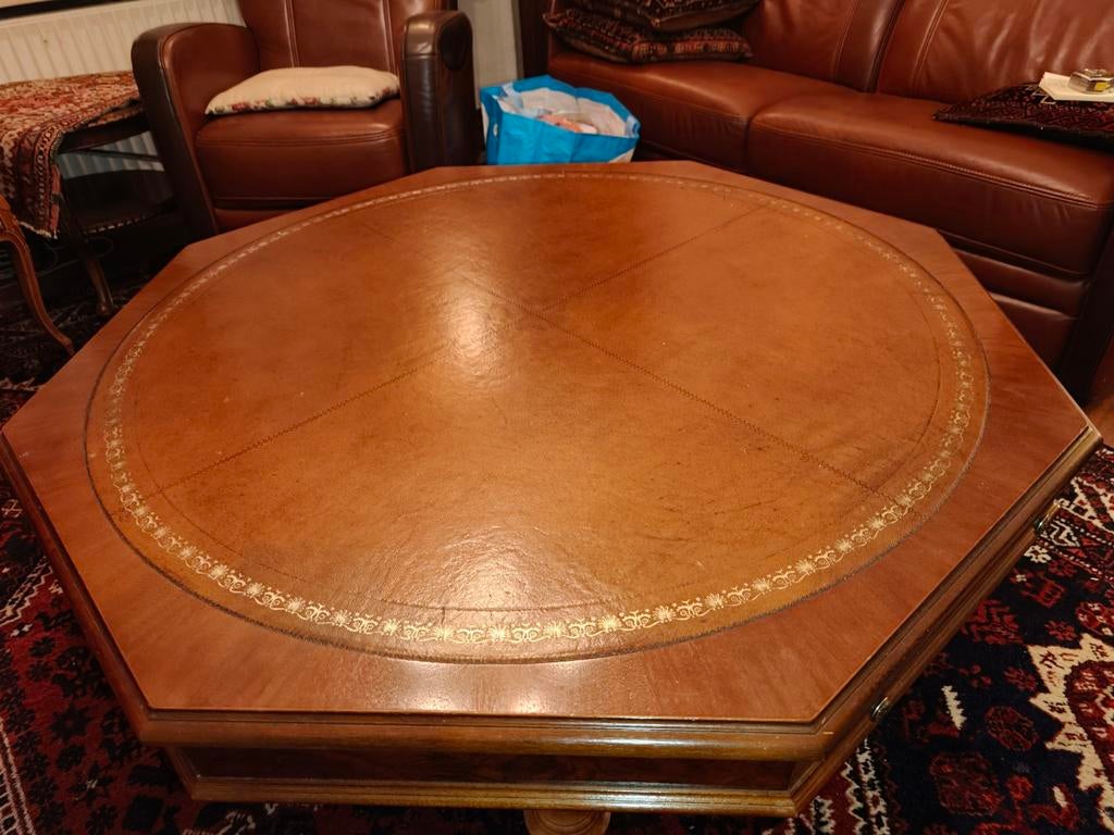 Antieke salontafel met leer ingelegd blad, Ophalen