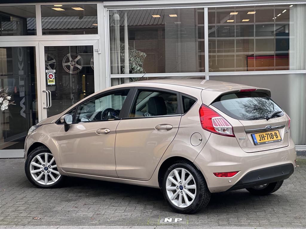Ford Fiesta 1.0 EcoBoost Titanium CLIMA / CRUISE / NAVI / BL, Voorwielaandrijving, Euro 6, Bruin, 23 km/l