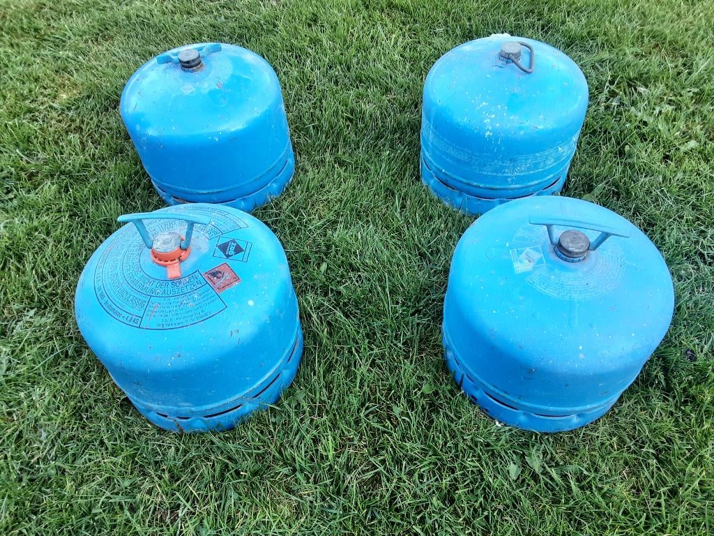 Camping gas 4 flessen, Ophalen, Gebruikt