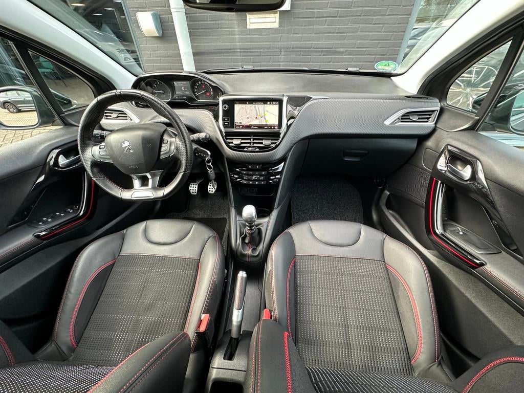 Peugeot 208 1.2 PureTech GT-Line/110 PK/CAMERA/NAVI/CARPLAY/, Auto's, Peugeot, Voorwielaandrijving, Euro 6, 1199 cc, Leder en Stof
