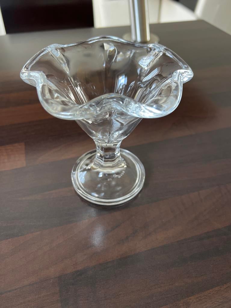 Glazen ijscoupe, dessertglas 4 stuks, Antiek en Kunst, Ophalen