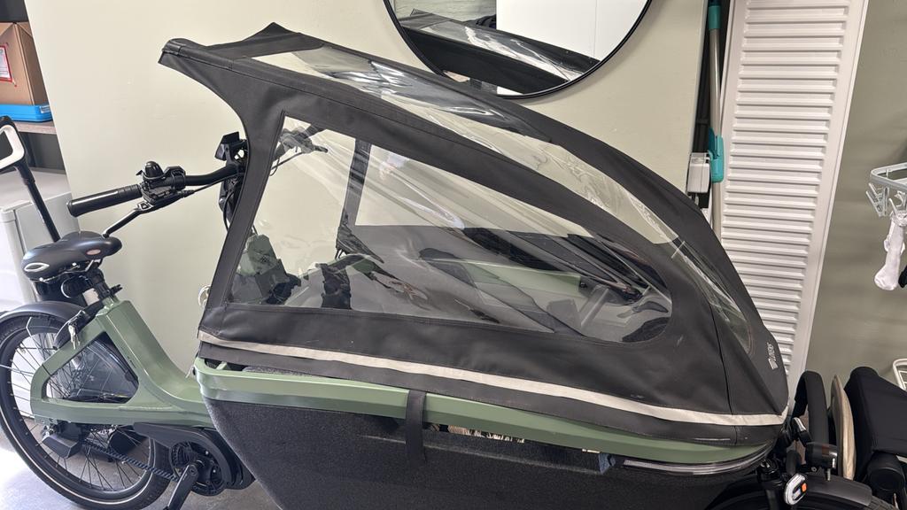 Regenhuif lovens bakfiets, Ophalen of Verzenden, Zo goed als nieuw