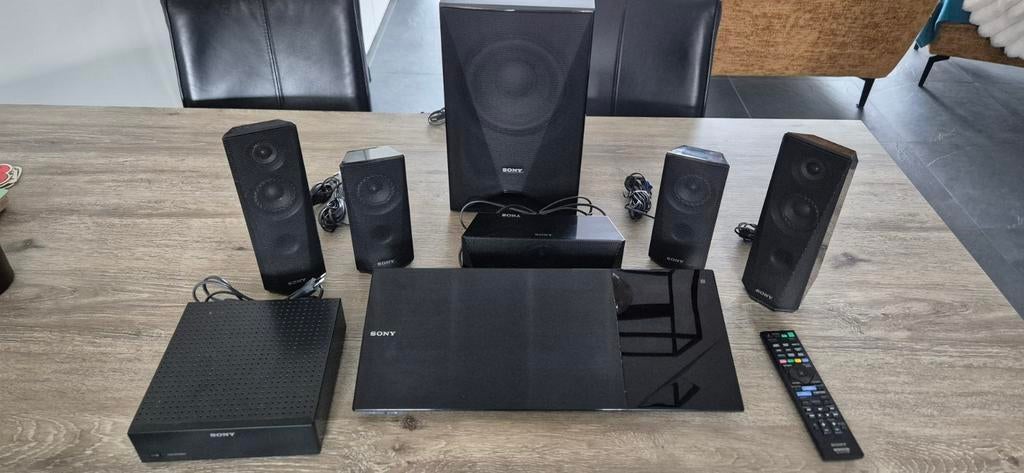 Sony 3D Blu-ray-Home Theatre-systeem, 5.1 surround sound, Ophalen, Blu-ray-speler, 70 watt of meer, Zo goed als nieuw